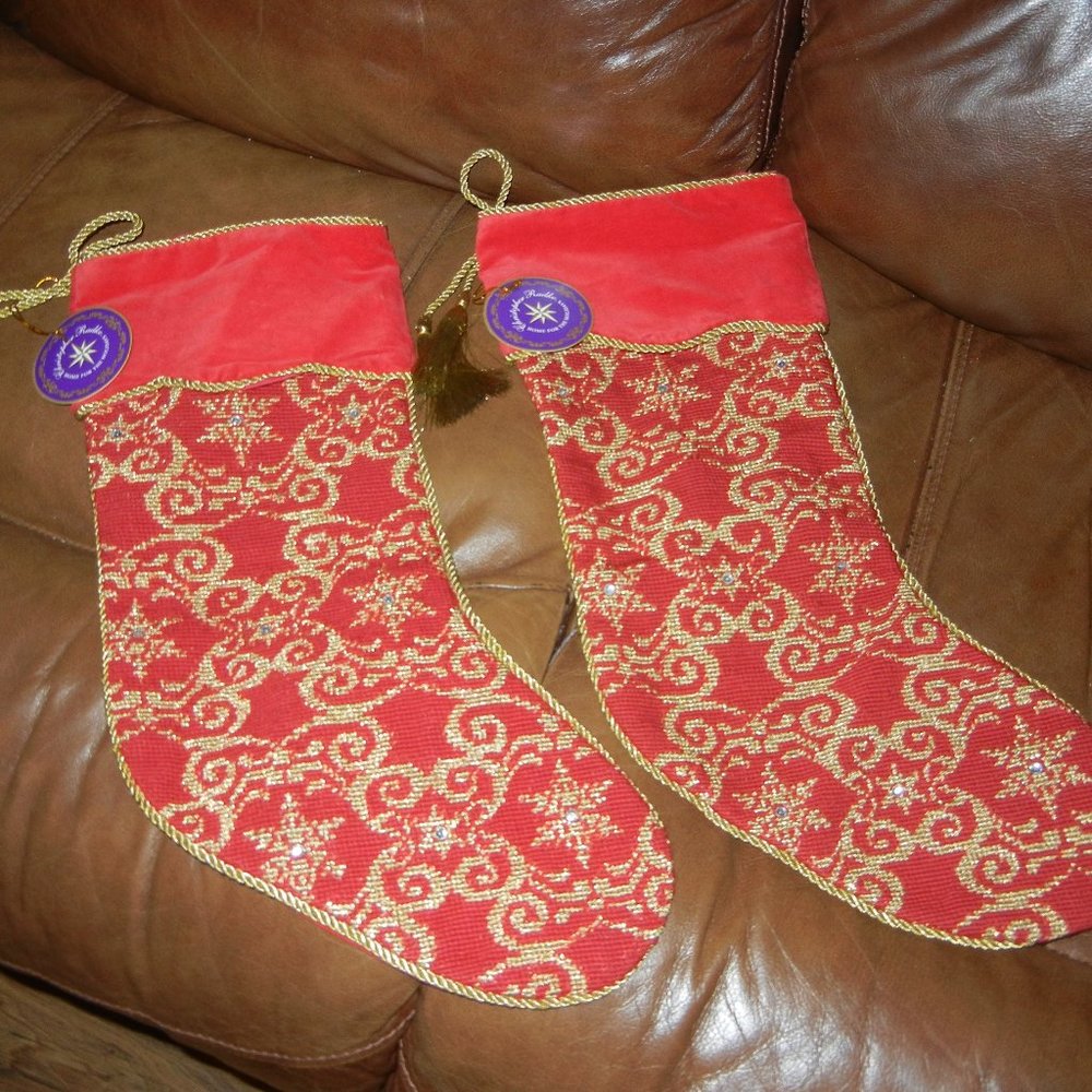 2 NWT BEautiful HOLIDAY Needlepoint Christmas Stockings Red & Gold - Retired - Picture 1 of 4